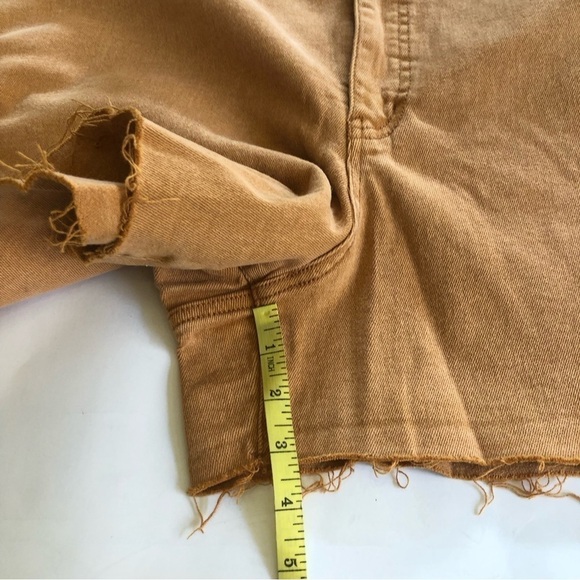 Ava & Viv Women's Raw Hem Cut-Off Mid Rise Midi Jean Shorts. Plus Size 20W - Picture 9 of 11